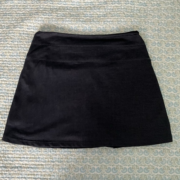 TeezHer Dark Denim Pull On Skort Pickleball Golf Size- Large - Picture 2 of 5